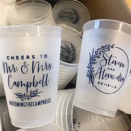 Copo de plástico inquebrável geado personalizado, Cheers para o senhor e a senhora, Favor da festa de casamento, 12oz ou 16oz, #140 - Image 1
