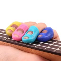 Multifunções Silicone Dedal Dica, escavado Ferramenta de Tricô, DIY Artesanato Ferramenta, Guitar Finger Guards, Needlework Acessórios, 1 Pc, 2Pcs - Image 3