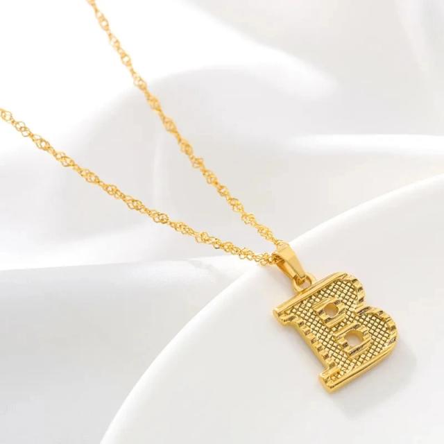 Colar Banhado a Ouro 18k com Pingente de Letra Inicial e Corrente de Ondas d'Água para Homens e Mulheres - 26 Letras Disponíveis