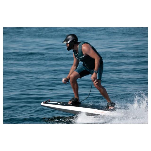 Prancha de Surf Elétrica Jet 12000W: A Revolução em Esportes Aquáticos para Rio e Mar em 2023