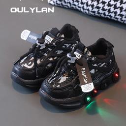 OULYLAN-Sapatos de malha respirável LED para crianças, tênis casuais para meninos e meninas, tênis leves para corrida ao ar livre - Image 1