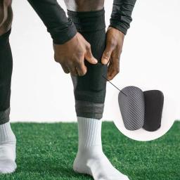 Almofadas De Futebol De Proteção De Fibra De Carbono De Imitação, caneleiras De Tamanho Pequeno, Praticando Jogar Cuidados De Futebol, Joelheiras - Image 3