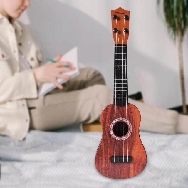 Simulação de Ukulele Soprano de 21 Polegadas: Instrumento Ideal para Iniciantes com 4 Cordas