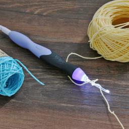 Ferramentas De Costura Set com Luz LED, Crochet Ganchos, Agulhas De Tricô, DIY Tecelagem, Camisola Kit Ferramentas, Acessórios De Costura, USB, 9 em 1 - Image 4