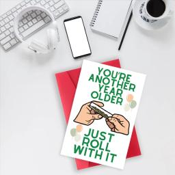 1 unidade de cartão de aniversário criativo e divertido com texto humorístico e balões. O presente perfeito para família, amigos e co-worker. - Image 5