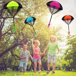 4Pc Mão Jogando Paraquedas Crianças Mini Parachute Brinquedo Praia Ao Ar Livre Educacional Pai Criança Entretenimento Brinquedos - Image 4