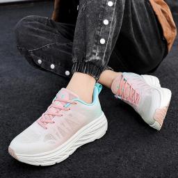 Sapatos esportivos de sola grossa para casais, antiderrapantes, tênis absorvente de choque para homens e mulheres, tênis de maratona, novo, 2024 - Image 5