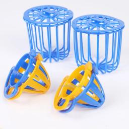Gaiola Alimentadora de Pássaros e Papagaio Suporte para Frutas e Vegetais Acesso à Gaiola Cesta Pendurada Brinquedo Recipiente Alimentador de Papagaio Pet, Gaiola Suprimentos, 1Pc - Image 4