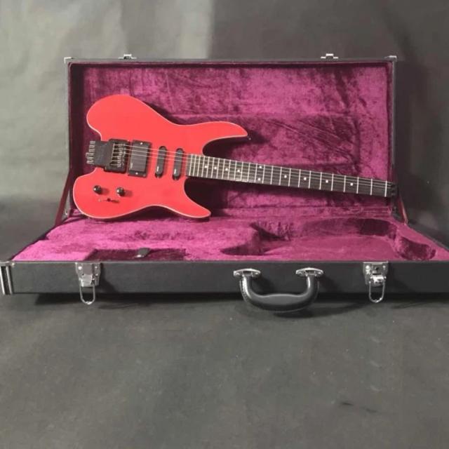 Guitarra Elétrica Headless Portátil de 6 Cordas com Design Retangular para Personalização e Versatilidade Musical