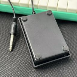 Pedal de sustentação compacto para teclados, pianos digitais, sintetizadores, máquinas de tambor, amortecedor universal, plugue de 1/4 '', 6.35mm, antiderrapante - Image 3