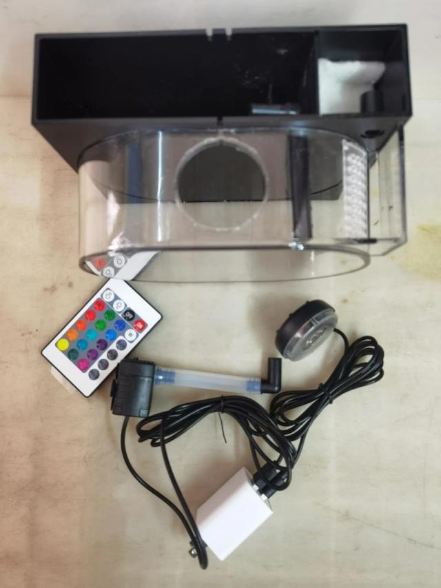 Acrílico Mini Desktop Aquário com Luz LED e Filtro USB para Peixes Betta e Medusas