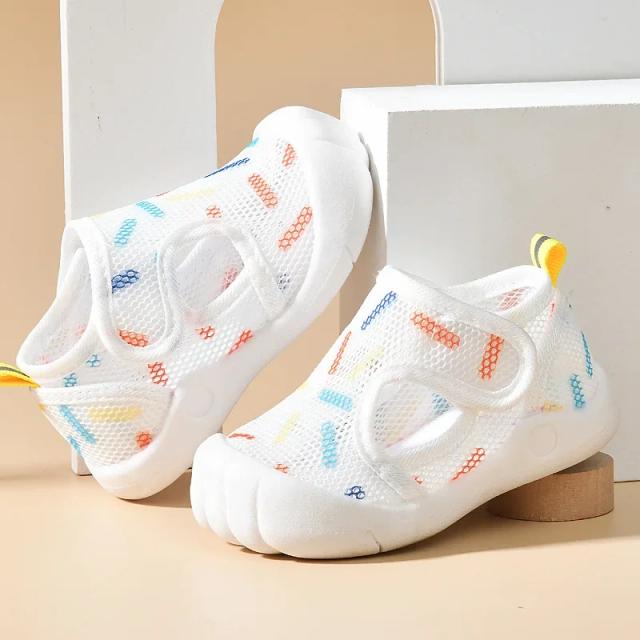 Tênis Antiderrapante para Bebês com Sola Macia - Sapatos Clássicos para Primeiros Passos de Meninos e Meninas