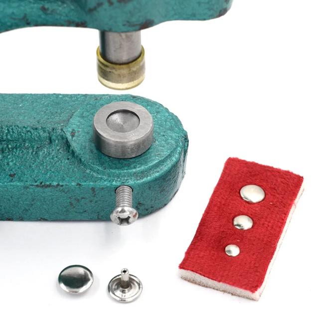Conjunto de 100 Rebites Duplos de Metal com Moldes Adaptados para Costura de Vestuário, Vestidos e Bolsas Punk - Molde de Pressão Manual