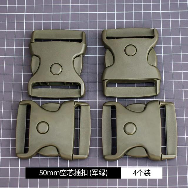 Substituição de Fivela Trapezoidal com Gancho para Abertura e Fechamento em Acessórios de Mochila
