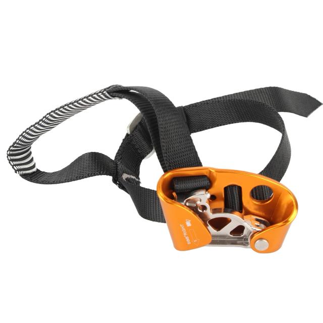 Risers para escalada: pé direito e esquerdo, equipamentos essenciais de montanhismo