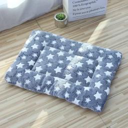 Esteiras de cama de gato macio curto Plush Pet Sleeping Bed Mats para gatos Cães pequenos Cute Pet Pad Blanket Almofada de gatinho quente Acessórios de gato - Image 4