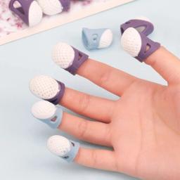 Multifuncionais dedais de silicone para costura, oco, respirável manga de dedo protetora, DIY artesanato acessórios - Image 4