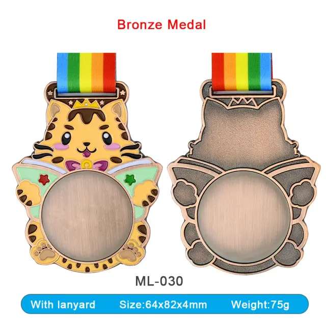 Gato dos Desenhos Animados: Medalha de Ouro para Garotos em Festas Esportivas e Jogos com Design Gratuito para Impressão