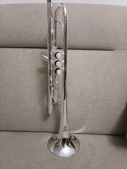 Feito no japão qualidade 8335gs bb trompete b latão liso banhado a prata profissional trompete instrumentos musicais com estojo de couro - Image 2