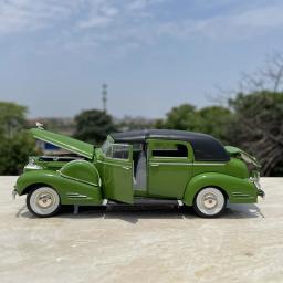 Modelo de carro clássico, 1:30 Diecasts, brinquedo de veículo metálico, coleção retro, alta simulação, presente brinquedo infantil - Image 4