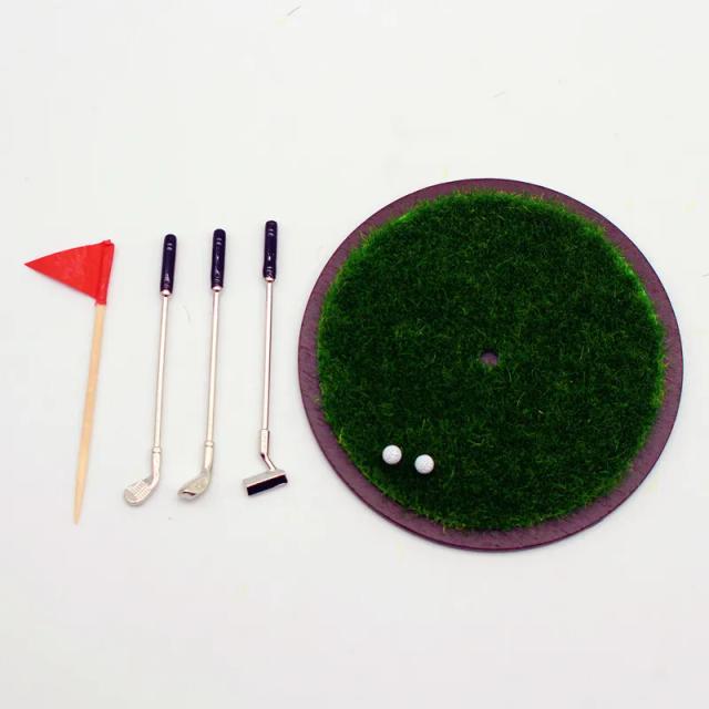 Miniatura Palos de Golfe Grama 8cm Decoração Artesanal
