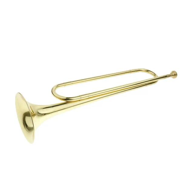 Cavalaria Retro: Trompete, Corneta e Instrumentos de Bronze com Bandeiras e Luvas