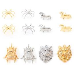 Amuletos de cobre para joias, aranha 3D, dachshund, besouro, lobo, pingentes de animais, brincos DIY, cor dourada, halloween, 2 peças - Image 1