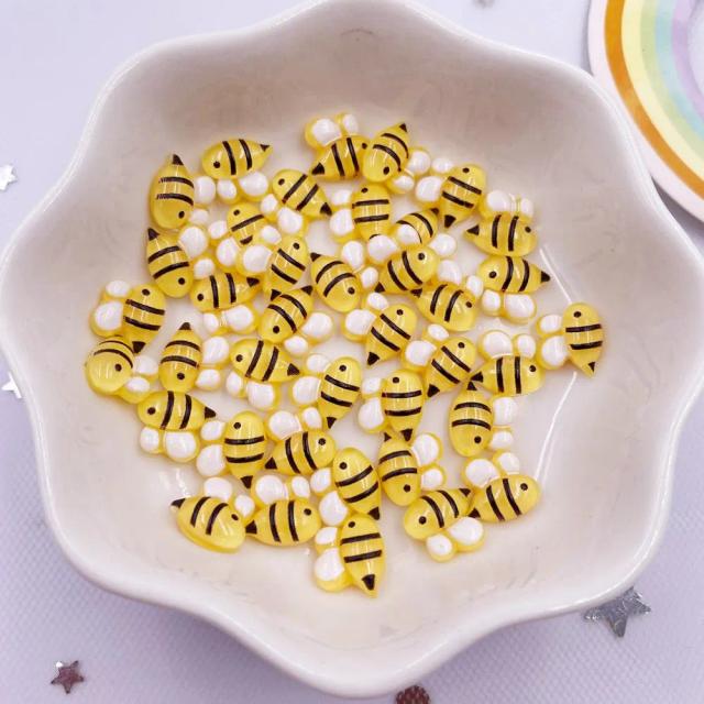 Conjunto de 30 Peças de Glitter em Resina Colorida para Decoração de Scrapbook e Artesanato - Mini Doces e Estatuetas com Estilo de Abelha