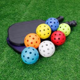 Pickleball luminoso para competição ao ar livre, bola verde durável, luz da noite, brilhante no escuro, 74mm, 40 buracos - Image 3