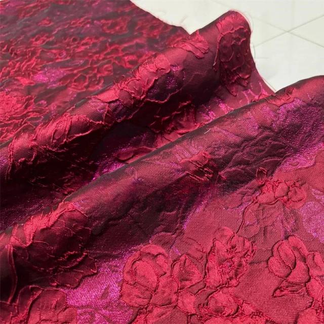 Tecido Jacquard Brocado Vermelho Fio Dourado Flor 3D 145cm