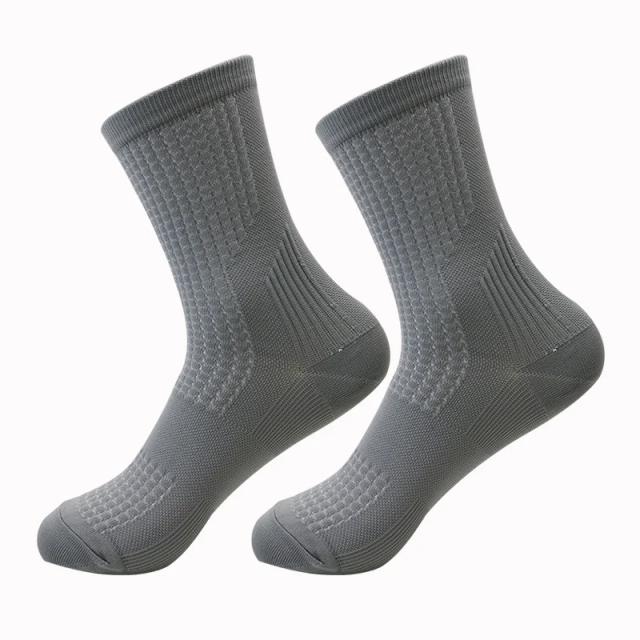 Meias Antiderrapantes Versáteis para Esportes - Basquete, Futebol, Tênis, Ciclismo e Equitação (Tamanhos 38-45)
