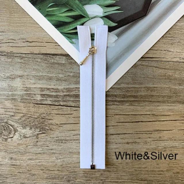 Mini zíper metálico branco e preto para roupas de boneca - 10x2cm, ideal para DIY e reparos