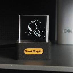 GeekMagic Cristal Holográfica Decoração Desktop, Estação Meteorológica Inteligente, Relógio Digital com Animação GIF e Álbum de Imagem - Image 2