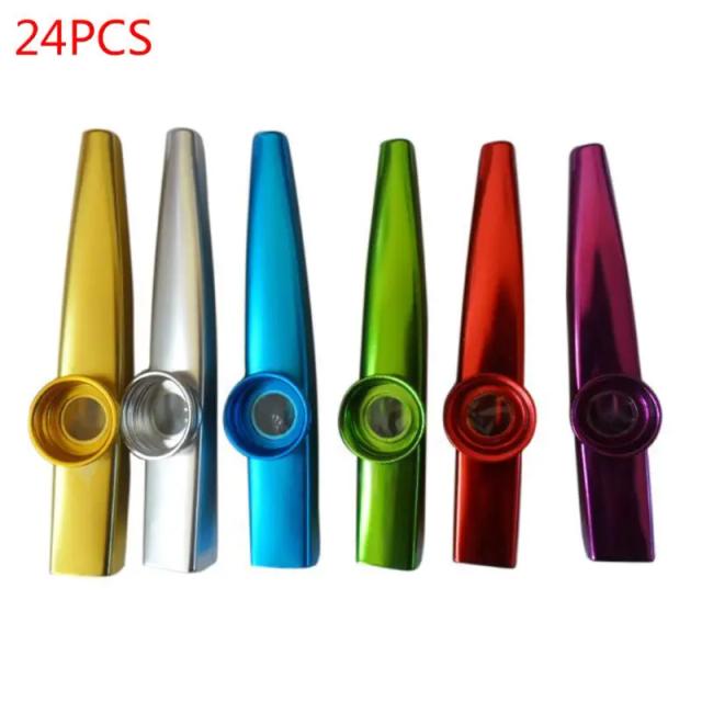 Kazoos Metálicos Multicoloridos: 24 Peças para Acompanhar Guitarras, Ukuleles, Violinos e Teclados