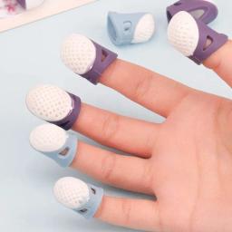 Dedales de costura de silicone pontas de dedo antiderrapante capa de dedo oco protetor manga diy mão ponto cruz ferramentas de costura - Image 5