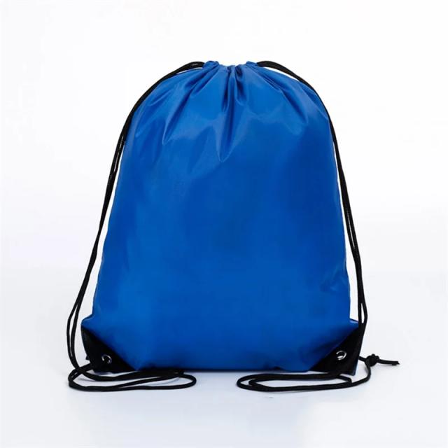 Mochila Impermeável Unissex em Poliéster com Cordão e Bolsa de Conjunto para Esportes e Estudo