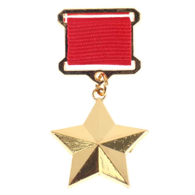 Alfinetes de Lapela com Crachá Metálico e Medalha Estrela Dourada: Coleção de Artesanato Antigo e Recordações Soviéticas