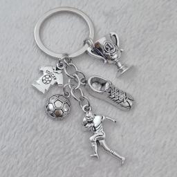 Chaveiro do futebol, chaveiro do menino dos esportes, tênis e camiseta chaveiro do encanto, chaveiro do troféu, chaveiro diy para amantes dos esportes - Image 3