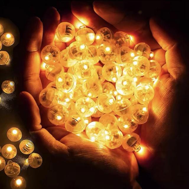 Mini LED Bola Redonda Brilhante - 10 a 50 Peças para Decoração de Festas e Casamentos com Luz Piscante