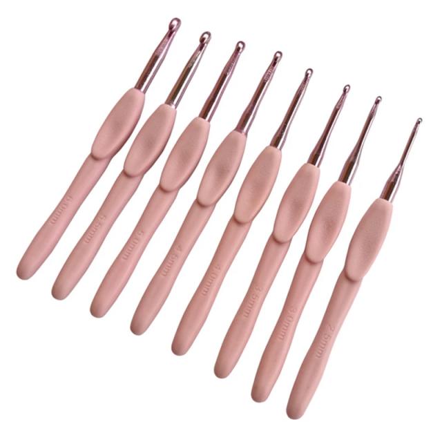 Conjunto de Agulhas de Tricô de Alumínio com Alça Macia em Rosa - 8 Peças de 2.5 a 6.0mm para Crochet e Artesanato DIY
