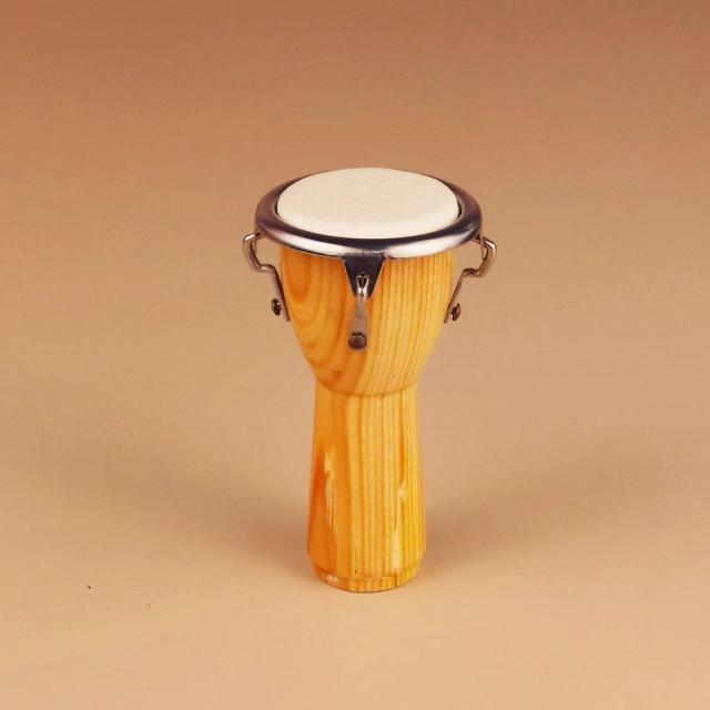 Mini Bongos de Coleção: Tambor Africano em Miniatura como Ornamento Decorativo e Modelo de Exibição