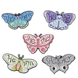 Alfinetes de lapela gramatical para crianças, jóias esmaltadas, emblema de inseto agradável, presente para amigos, ELA, ELAS, ELE, ELE, ELE, Princesa - Image 1