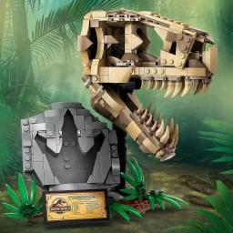 Blocos de construção de fósseis de dinossauros para crianças, crânio do T-rex, tijolos montados, brinquedo educativo, modelo 76964, 577 unidades, 2024 - Image 1