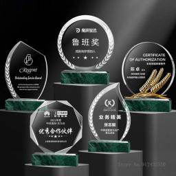 Troféu de cristal de mármore personalizado, lembrança de honra criativa high-end, prêmio de decoração, medalha de forma geométrica, 1pc - Image 1