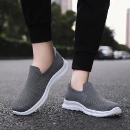 Novo pano tênis de corrida para homens um pedal sola macia lazer verão ao ar livre sapatos leves respirável esportes formadores - Image 1