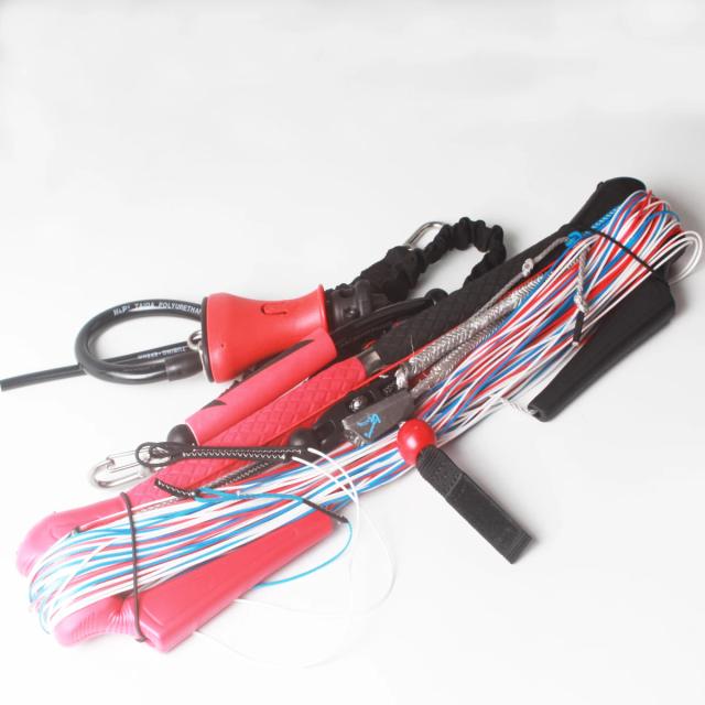Acessórios Essenciais para Kite Surf: Eleve Sua Experiência nas Alturas