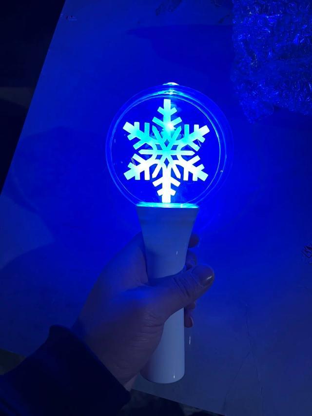 Glow Wand Stick Personalizado para Fãs de Kpop - Bastão de Luz LED Colorido e Programável para Festas e Shows