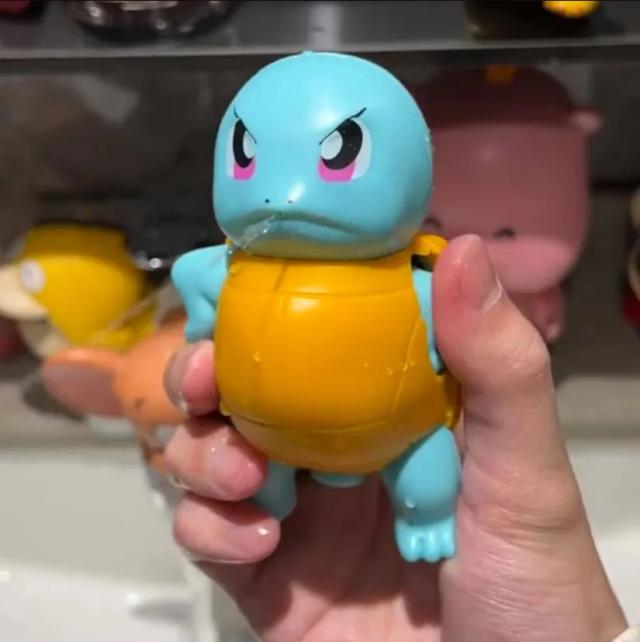 Pistola de Água Pokémon Squirtle Kawaii Anime Brinquedo de Praia para Crianças