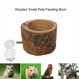 1pcs hangable hamster de madeira esquilo alimentador de alimentos pequenos animais de estimação água potável tigela de alimentos animais de estimação gaiola de hamster acessórios do produto - Image 1
