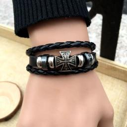 Pulseira de enfeite em cruz masculina, bracelete de personalidade, versão de couro preto, fashion simples e elegante, alça de pulso de temperamento individual - Image 1